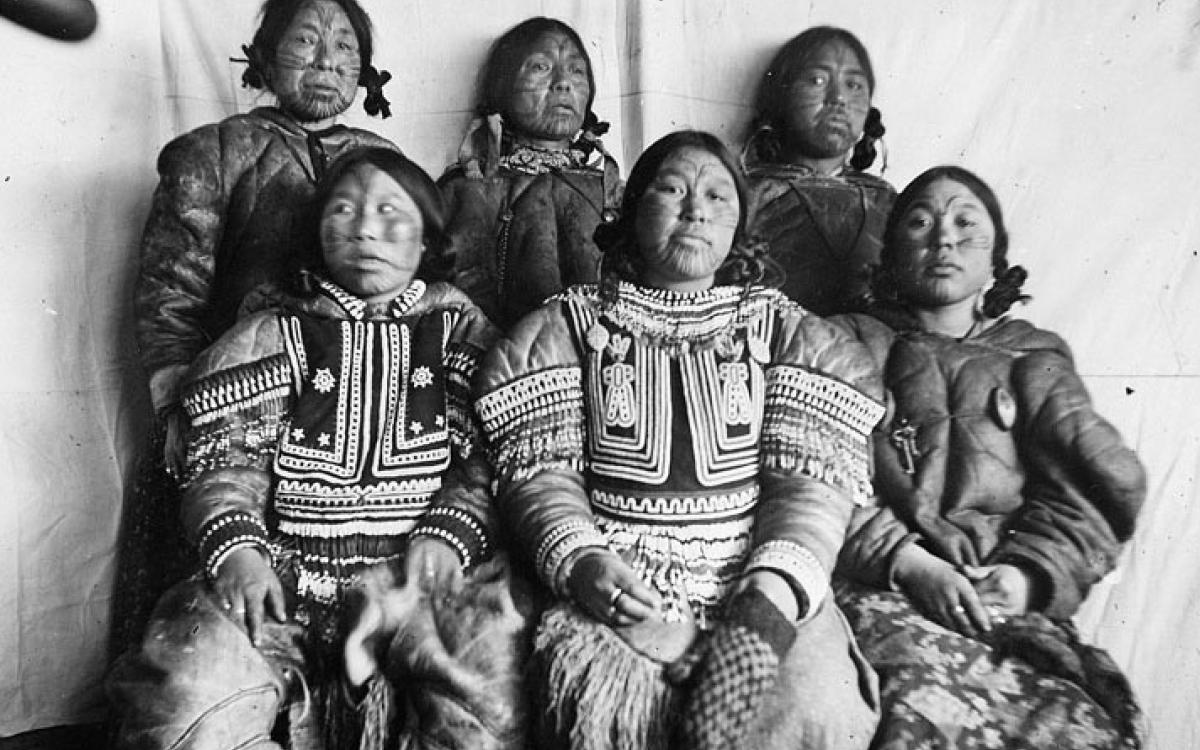 Clockwise from top left: Maria, Netsilik region; unnamed, Qaernermiut (between Baker Lake and Chesterfield Inlet); unnamed, Aivilik (Hall Beach) region; Nellie, Southampton Island; Hattie, Igloolik; Pikey, unknown. J.E. Bernier/Library and Archives Canada/C-001499