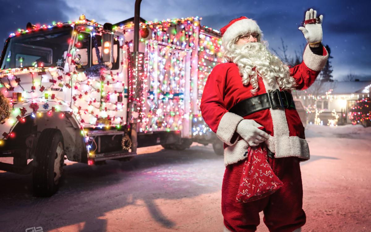 GARBAGE TRUCK SANTA