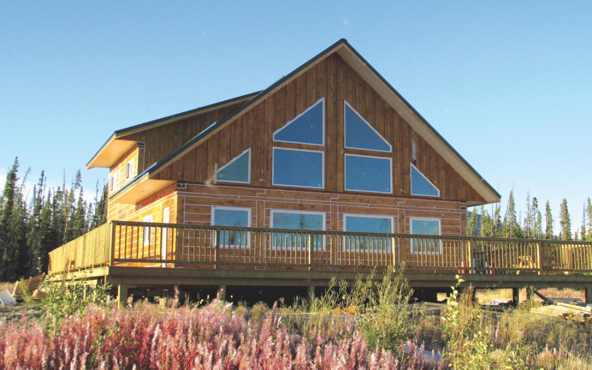 Log house built by David Loeks