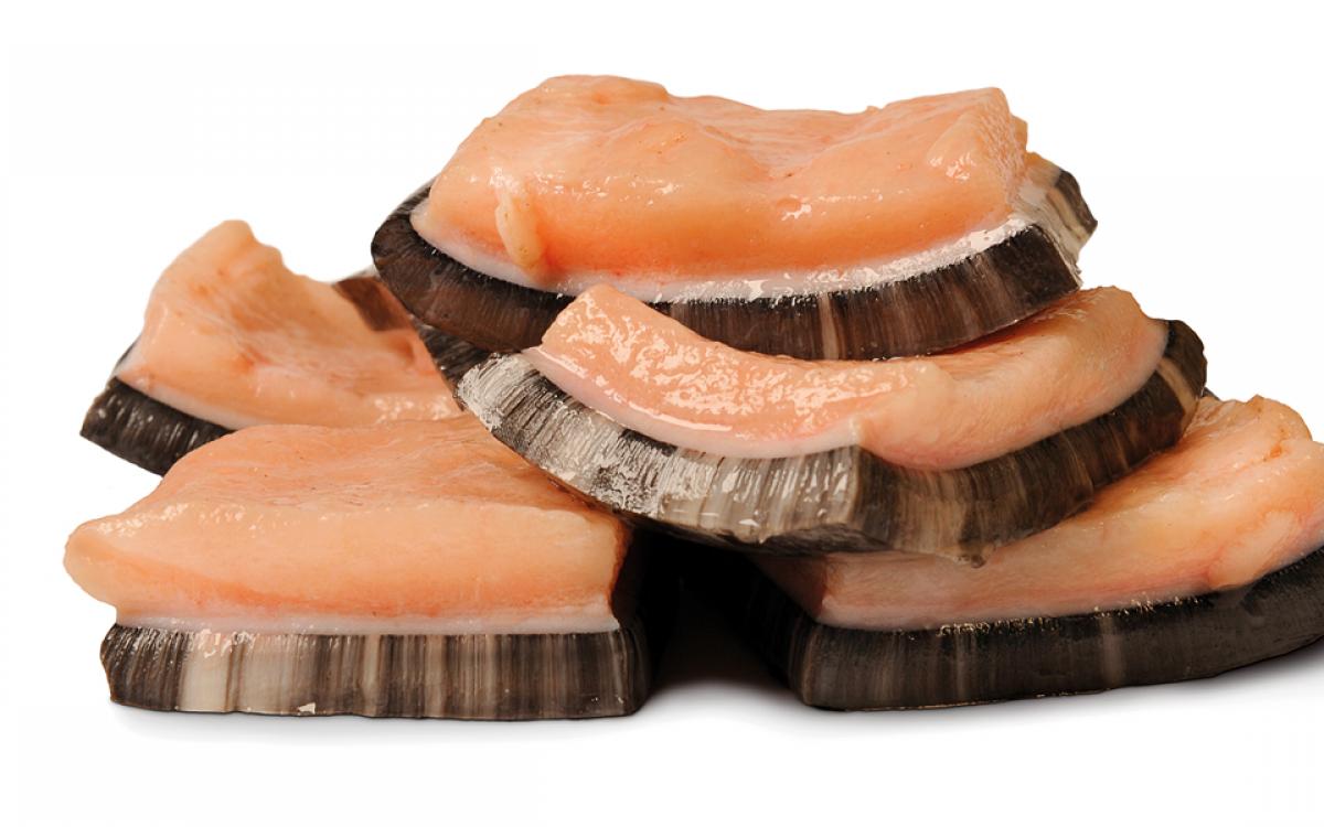 Narwhal maktaaq has protein, fat, vitamins A, D, E and C, selenium, zinc and omega-3 fatty acids. Photo by Hannah Eden/Up Here