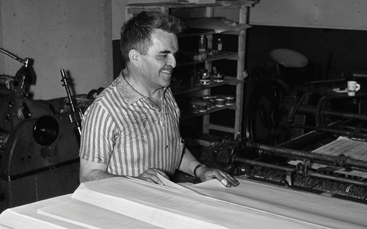 Ted Horton, Yellowknife's newsman-turned-mayor, wasn't about to let the provinces take over the NWT. He fired up his printing press and went to battle. NWT Archives/N-1979-052-6574