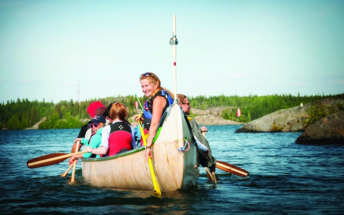 NARWAL owner Cathy Allooloo steers a Voyageur canoe. NARWAL ADVENTURE TRAINING & TOURS/PICTURE THIS PRODUCTIONS