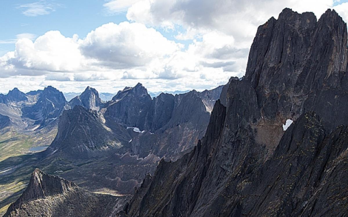 The southern portion of the Ogilvie Mountain range includes Tombstone Mountain, for which the park is named, and Mount Monolith.