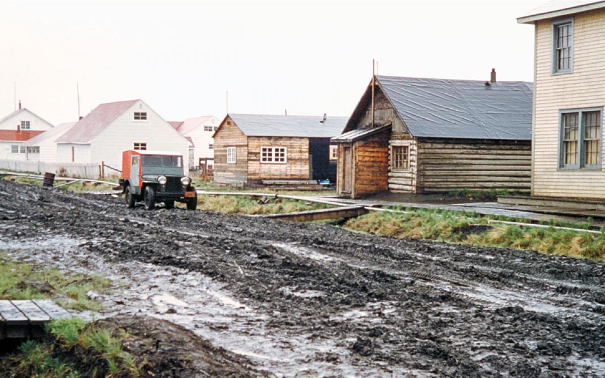 NWT Archives/Curtis Merrill fonds/N-1992-192: 0030