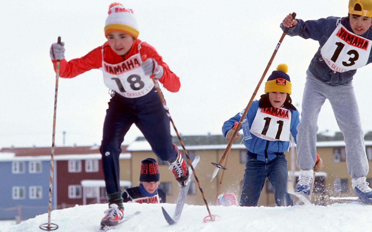TESSA MACINTOSH/NWT ARCHIVES G-1995-001-:5953
