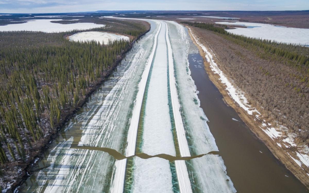 Final breakup of the Inuvik-Tuk ice road. Photo by Kristian Binder