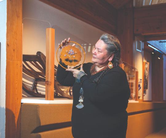 Inuk 360 holds a tufting. 