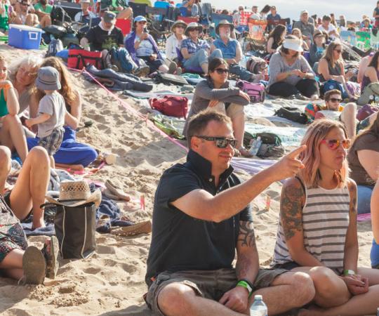 Crowd at Folk on the Rocks 2016. Photo by Hannah Eden