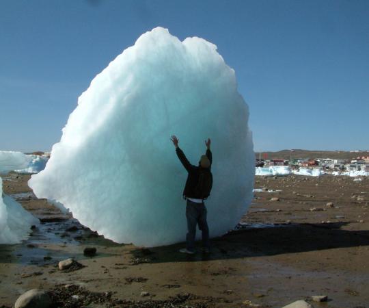 Ice boulders at low tide in Iqaluit. Photo by Herb Mathisen/Up Here